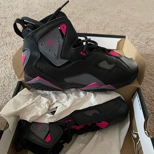 Kids Jordan’s size 3